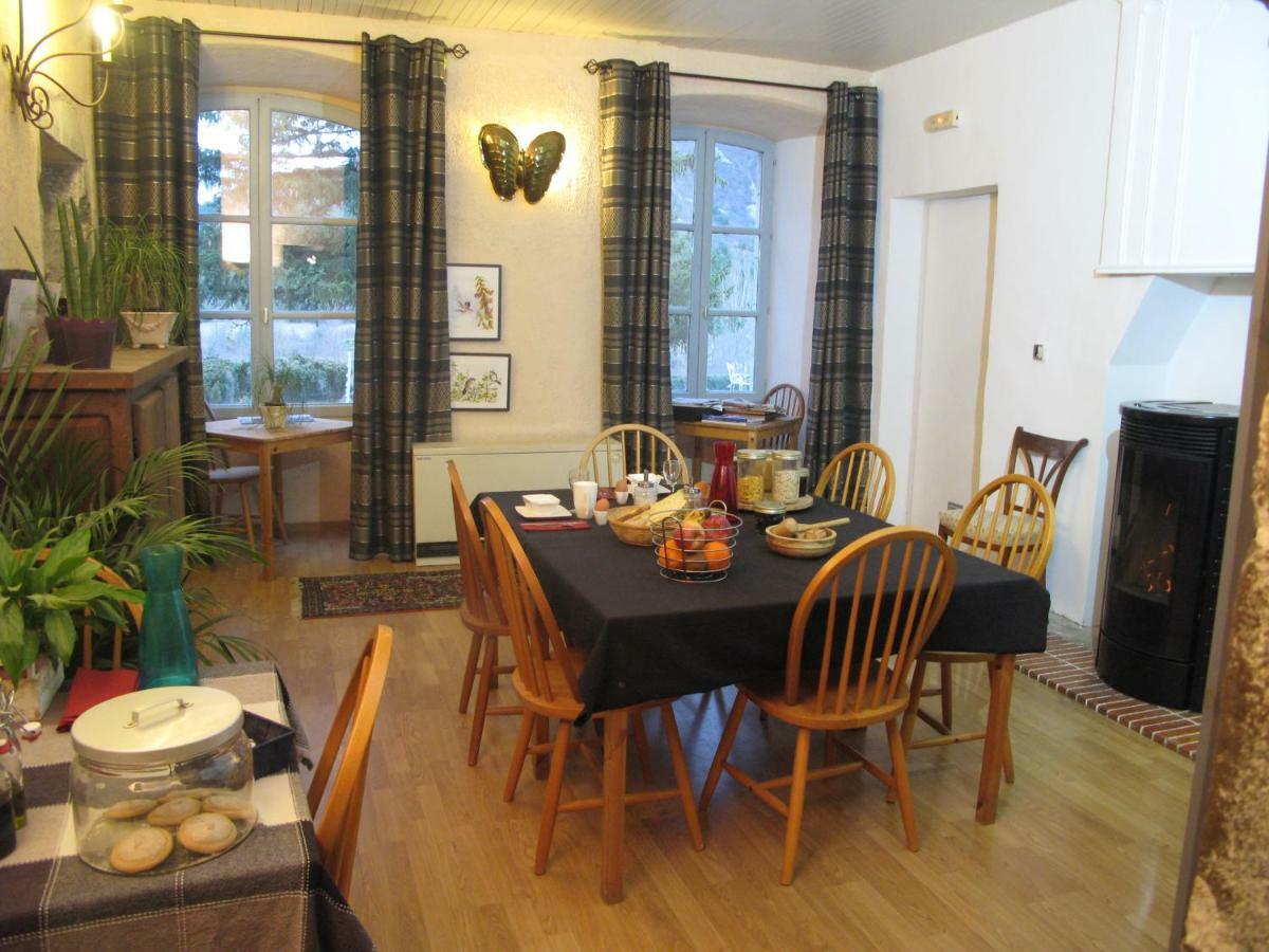 Bed and Breakfast Chateau De Montfroc Екстер'єр фото